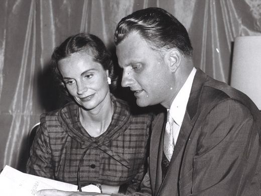 RUTH, THE WOMAN BEHIND BILLY GRAHAM